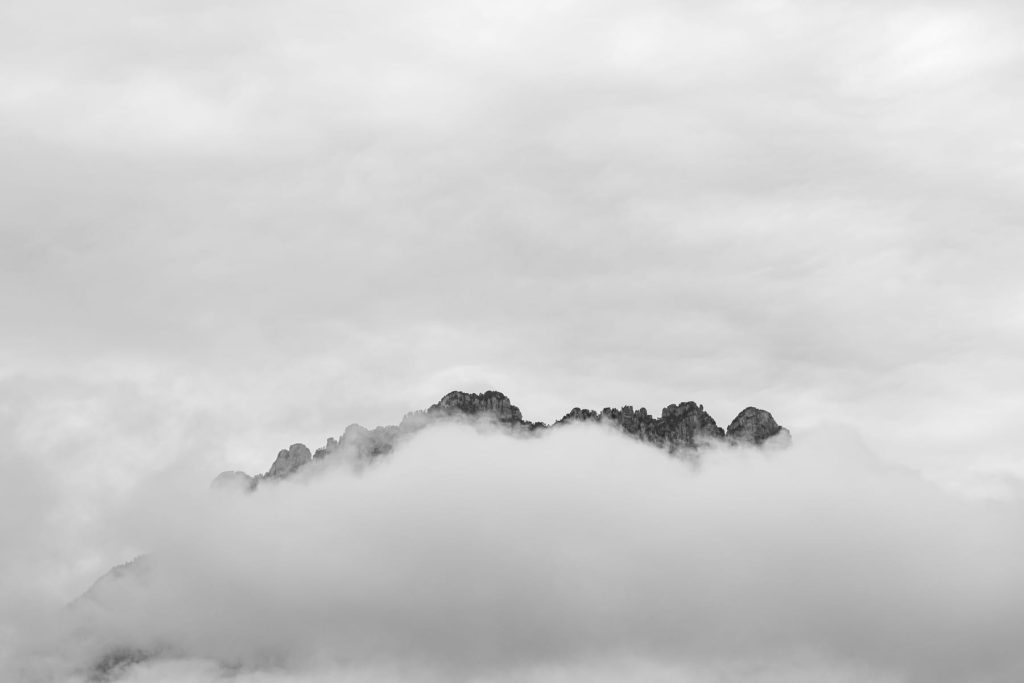 Au bord du lac d'Annecy en Noir et blanc — photo Alexandre Gendron