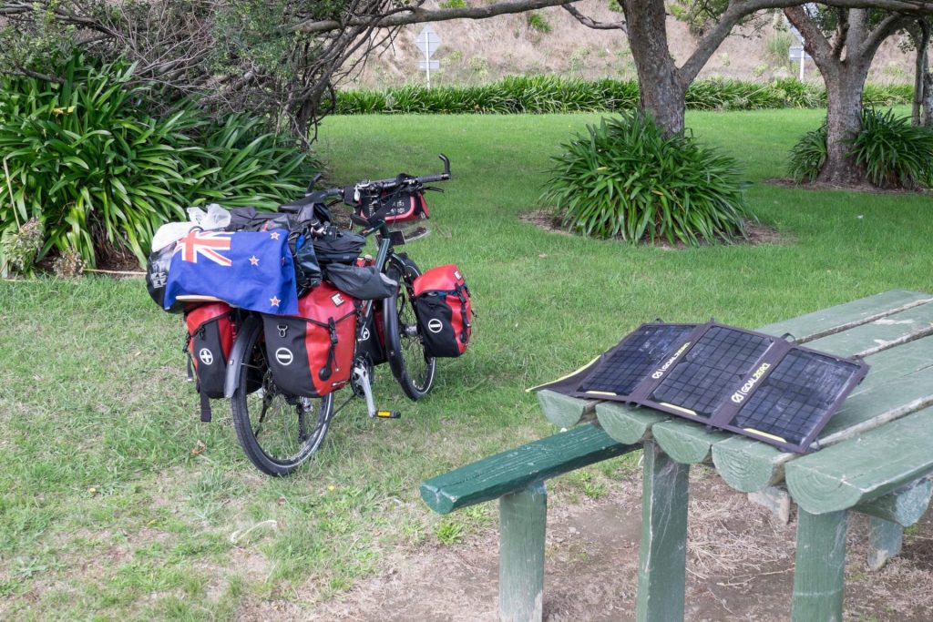 L’AUTONOMIE ÉNERGÉTIQUE EN VOYAGE / AVENTURE. — photo Alexandre Gendron