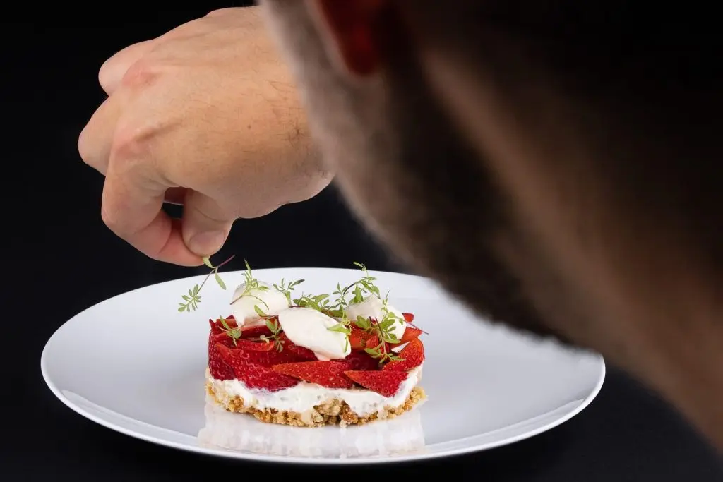 Dressage d'un tartare de betterave